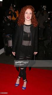 Jess Glynne feet photo thumbnail