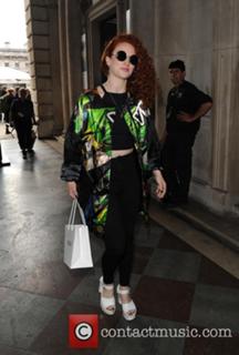 Jess Glynne feet photo thumbnail