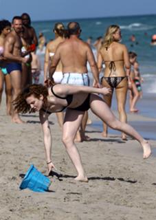 Jess Glynne feet photo thumbnail