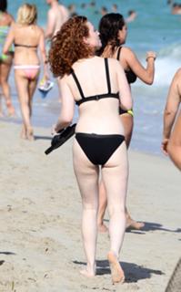 Jess Glynne feet photo thumbnail