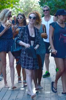 Jess Glynne feet photo thumbnail
