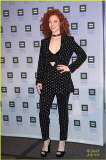 Jess Glynne feet photo thumbnail