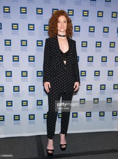 Jess Glynne feet photo thumbnail