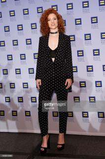 Jess Glynne feet photo thumbnail