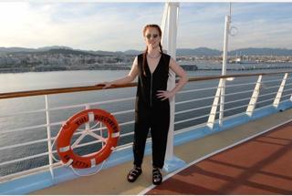 Jess Glynne feet photo thumbnail