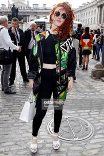 Jess Glynne feet photo thumbnail
