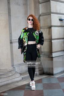 Jess Glynne feet photo thumbnail