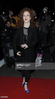 Jess Glynne feet photo thumbnail