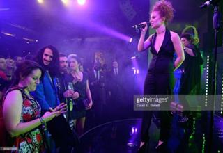 Jess Glynne feet photo thumbnail