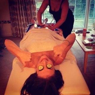 Jess Impiazzi feet photo thumbnail