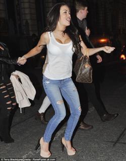 Jess Impiazzi feet photo thumbnail