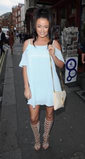 Jess Impiazzi feet photo thumbnail