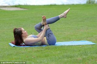 Jess Impiazzi feet photo thumbnail