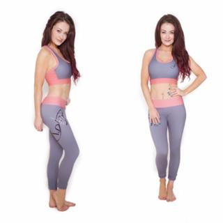 Jess Impiazzi feet photo thumbnail