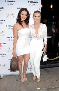 Jess Impiazzi feet photo thumbnail