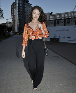 Jess Impiazzi feet photo thumbnail