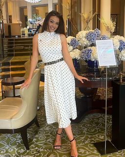 Jess Impiazzi feet photo thumbnail