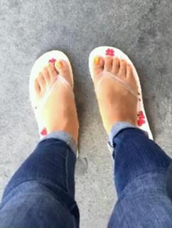Jess Lizama feet photo 7