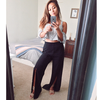 Jess Lizama feet photo 2