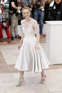 Jess Weixler feet photo 6