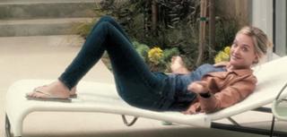 Jess Weixler feet photo 9