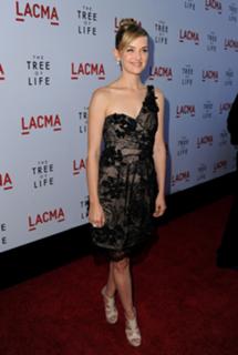 Jess Weixler feet photo 10