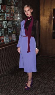 Jess Weixler feet photo 6