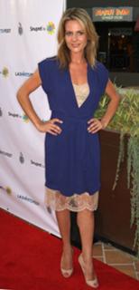 Jessalyn Gilsig feet photo thumbnail