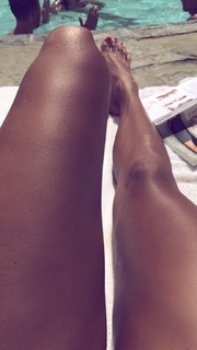 Jesse Golden feet photo 7