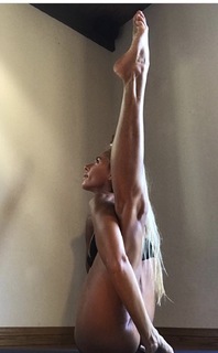 Jesse Golden feet photo 17