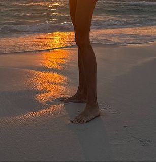 Jesse Golden feet photo 18