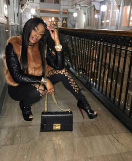 Jessica 'Jess Hilarious' Moore feet photo thumbnail