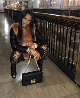 Jessica 'Jess Hilarious' Moore feet photo thumbnail