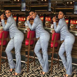 Jessica 'Jess Hilarious' Moore feet photo thumbnail