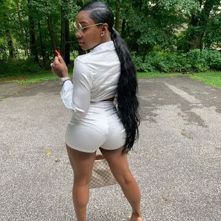 Jessica 'Jess Hilarious' Moore feet photo thumbnail