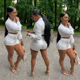 Jessica 'Jess Hilarious' Moore feet photo thumbnail