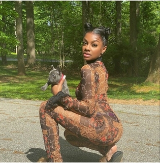 Jessica 'Jess Hilarious' Moore feet photo thumbnail