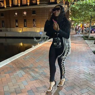 Jessica 'Jess Hilarious' Moore feet photo thumbnail