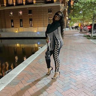 Jessica 'Jess Hilarious' Moore feet photo thumbnail