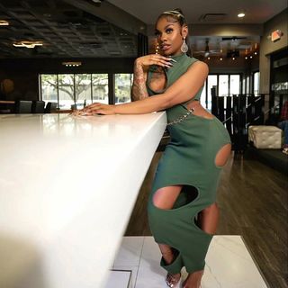 Jessica 'Jess Hilarious' Moore feet photo thumbnail