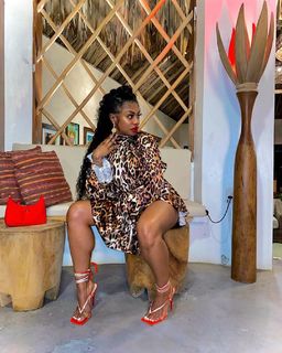 Jessica 'Jess Hilarious' Moore feet photo thumbnail