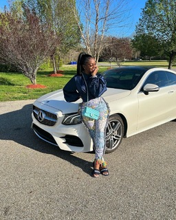 Jessica 'Jess Hilarious' Moore feet photo thumbnail