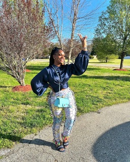 Jessica 'Jess Hilarious' Moore feet photo thumbnail