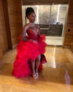 Jessica 'Jess Hilarious' Moore feet photo thumbnail