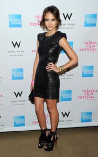 Jessica Alba feet photo thumbnail