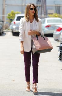 Jessica Alba feet photo thumbnail