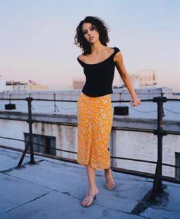 Jessica Alba feet photo thumbnail