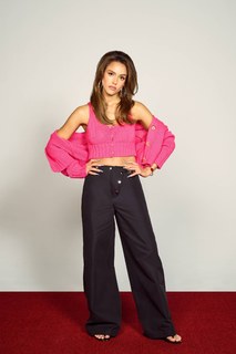 Jessica Alba feet photo thumbnail