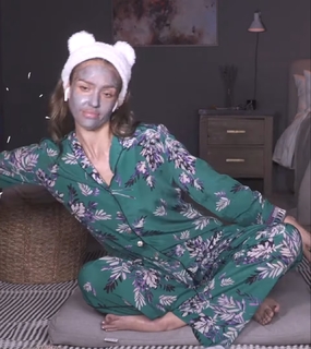 Jessica Alba feet photo thumbnail