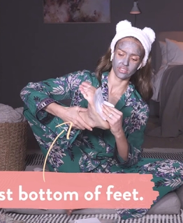 Jessica Alba feet photo thumbnail